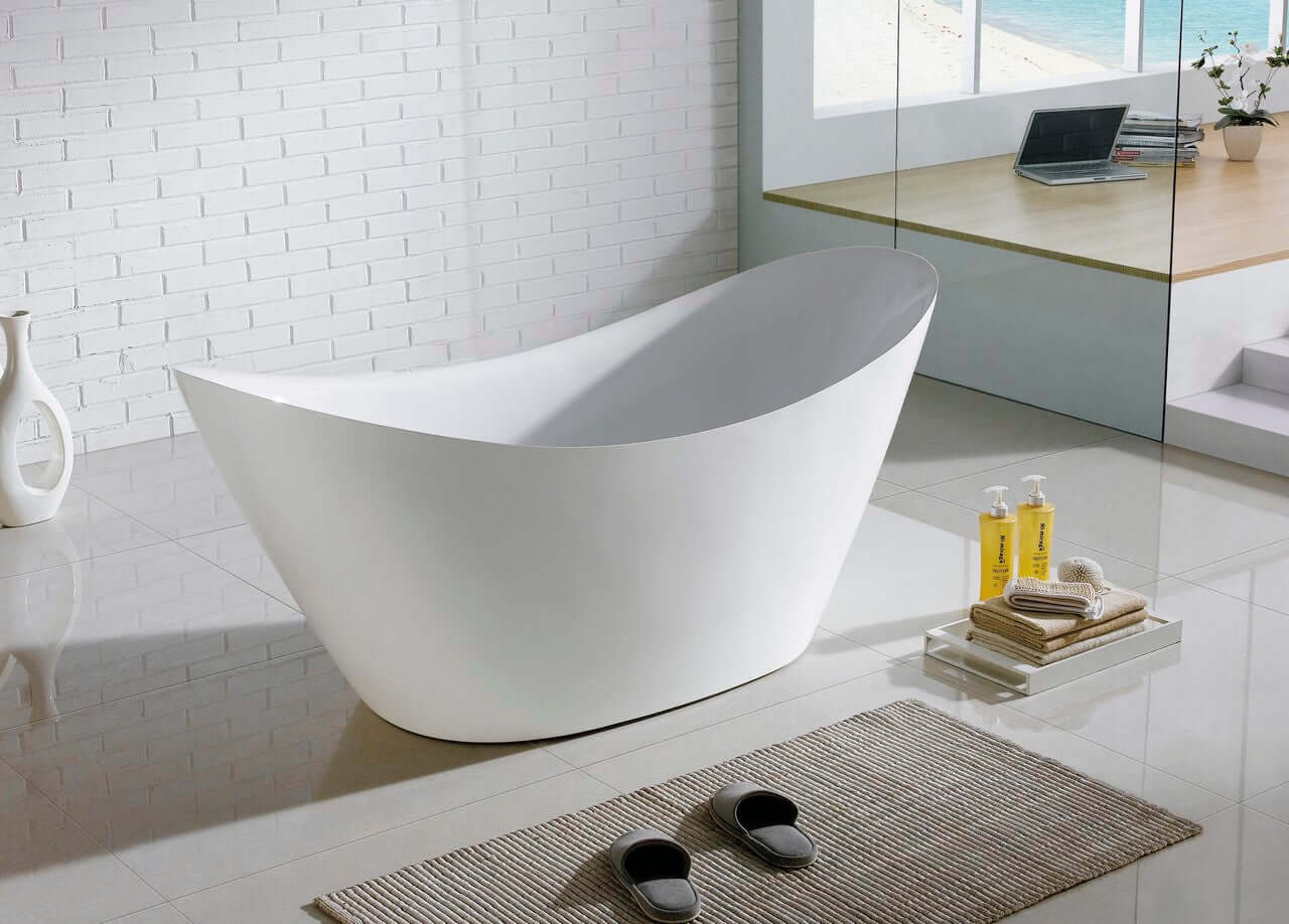 Kube Salto 67" Free Standing Bathtub -MATTE WHITE